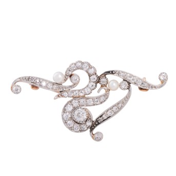 Jugendstil-Brosche mit 2 Akoyaperlen und 45 Altschliffdiamanten