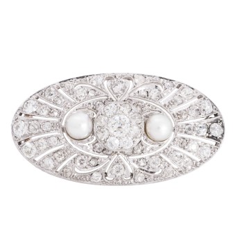 Art Déco Brosche mit 2 Perlen und Altschliffdiamanten zus. ca. 2 ct,