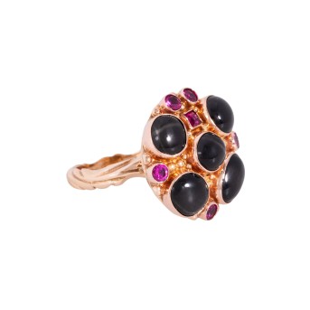 Extraordinary ring with 5 star sapphires 