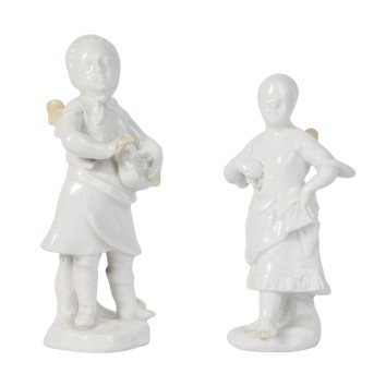 KAISERLICHE MANUFAKTUR WIEN 'Two children's figures' late 18th century