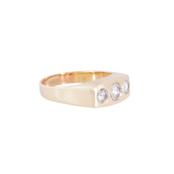 Ring with 3 brilliant-cut diamonds totaling approx. 1 ct, 