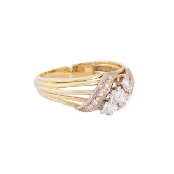 Ring with 3 brilliant-cut diamonds and octagonal diamonds 