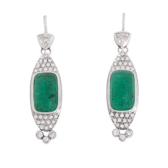 Paar Ohrhänger mit Smaragden und Diamanten,