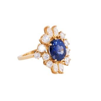 Ring mit feinem Madagaskar Saphir ca. 4,08 ct