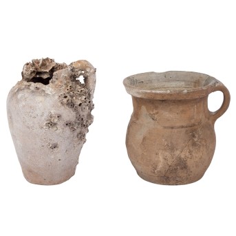 2 antike Henkelgefäße aus Ton: