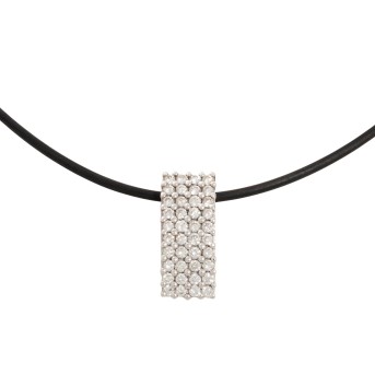 Anhänger mit 40 Brillanten,