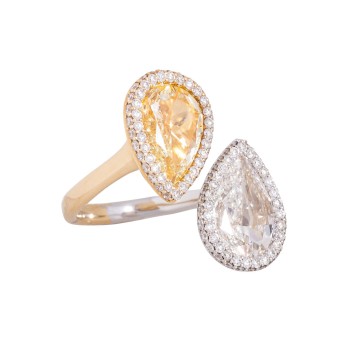 Ring mit 2 tropfenförmigen Diamanten,