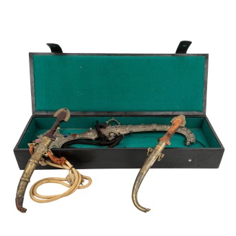 3 'Koummya' ornamental scimitar daggers. MARRAKESH/MAROKKO, 1960s.