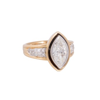 Ring with diamond navette of approx. 1.61 ct, 
