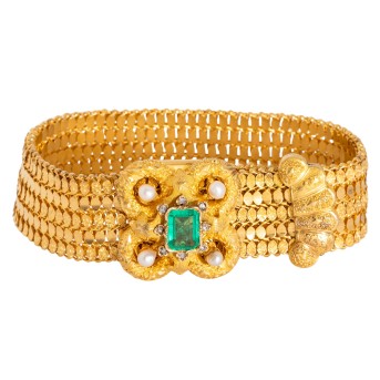 Bracelet with fine emerald, 4 pearls and 8 diamond roses,