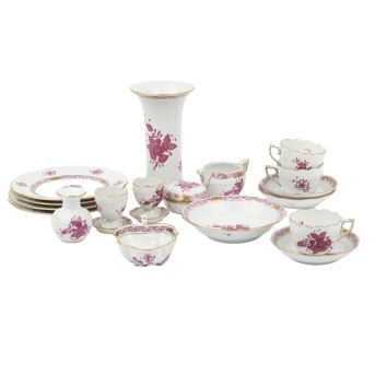 HEREND HEREND 18 Serviceteile 'Apponyi Purpur', 20. Jh.