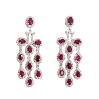 Pair of earrings with 20 fac. rubellites 
