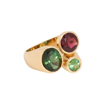 Ring with 3 faceted tourmalines, red and green, 