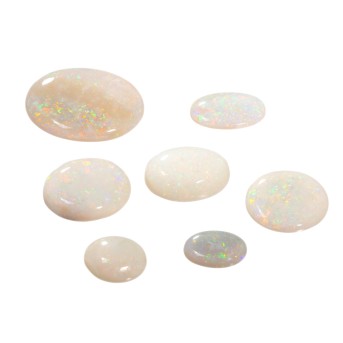 Konvolut: 7 weiße Opale,