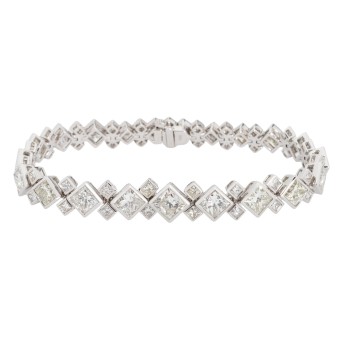 Armband, bes. mit 63 Princess Diamanten zus. 18,44 cts.