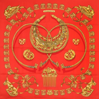 HERMÈS Seidencarré "LES CAVALIERS D'OR",