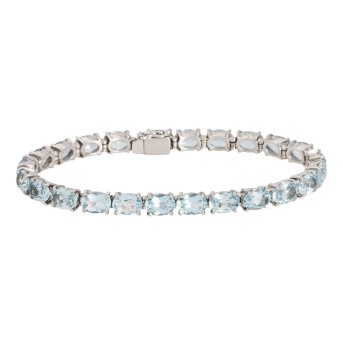 Armband mit 24 oval facettierten Aquamarinen,