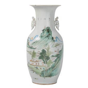 Vase aus Porzellan. CHINA, 1870er Jahre oder früher.