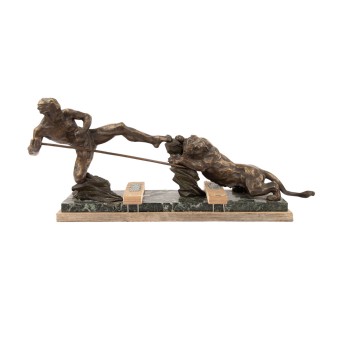 Bronze of a heroic fighter fighting a lioness, 1930s/40s.
