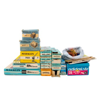 MÄRKLIN set of 2 locomotive sets and accessories, H0 scale,