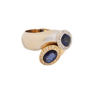 Ring with 2 sapphires totaling approx. 2 ct and diamonds 