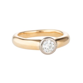 Solitärring mit Brillant 0,41 ct, FW+ (F)/VS2,
