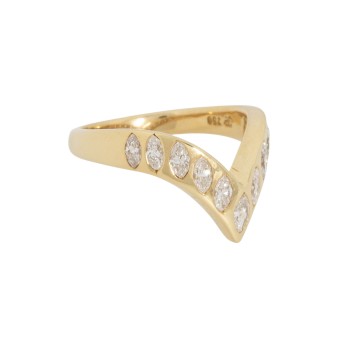 Ring with 11 diamond navettes,