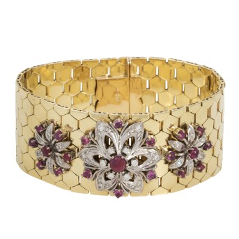 Armband, mit Diamanten im 6 Brillant- und 30 Achtkantschliff,