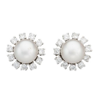 Paar Ohrstecker mit 2 Akoyaperlen entouriert von je 11 Brillanten,