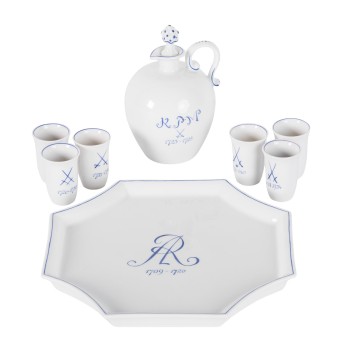 MEISSEN Sakeset for 6 persons 'Sword marks', 2nd choice, 20th century