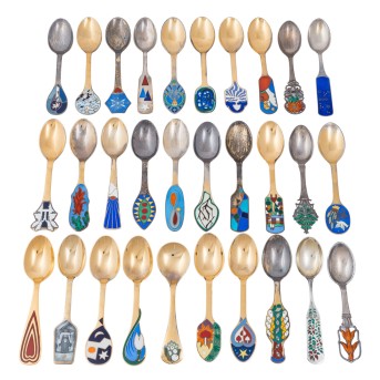 A. MICHELSEN und GEORG JENSEN, 30-tlg. Konvolut 'Weihnachtslöffel', 925 Silber, 2. Hälfte 20. Jh./21. Jh: