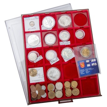 Finland - small collection of approx. 50 coins / medals,