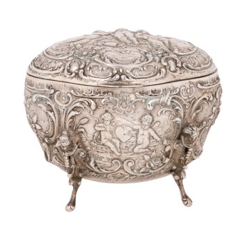 J. D. SCHLEISSNER & SÖHNE, Hanau, Zuckerdose, 800 Silber, 20. Jh.