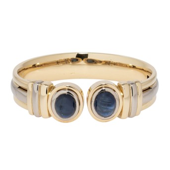Armreif mit 2 ovalen Saphircabochons zus. ca. 12 ct,