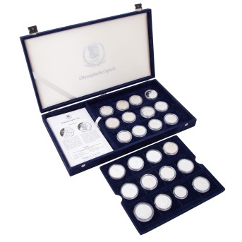 Small collection of coins from the 1992 Olympic Games. 24 pieces.