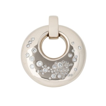 Anhänger mit Brillanten,