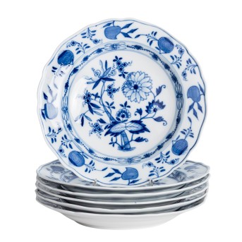 MEISSEN 6 dinner plates 'Onion pattern', 1st and 2nd choice, before 1888.