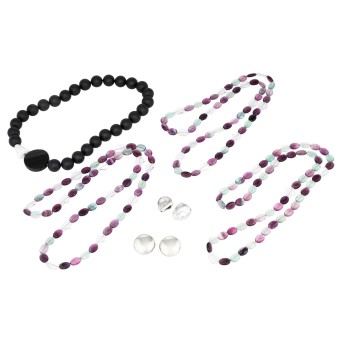 Konvolut aus Onyxcollier, Fluoritketten und Silberohrclips,