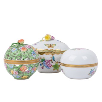 HEREND 3 lidded boxes, 20th century