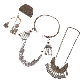 Mixed lot of metal jewelry 5 pieces, INDIA: