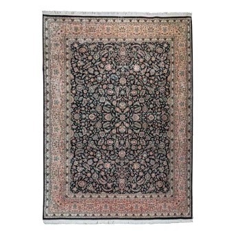 Orientteppich. WASIRABAD/PAKISTAN, 20. Jh., ca. 395x296 cm.