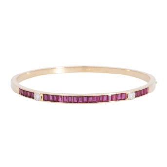 Armreif mit Rubinen und Brillanten,