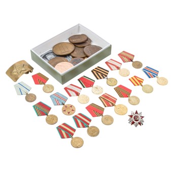 USSR - Mixed lot of awards and medals,