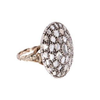 Ring ausgefasst mit Diamantrosen von zus. ca. 1 ct,