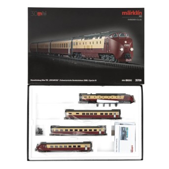 MÄRKLIN Dieseltriebzug 'Edelweiss' 39706, Spur H0,