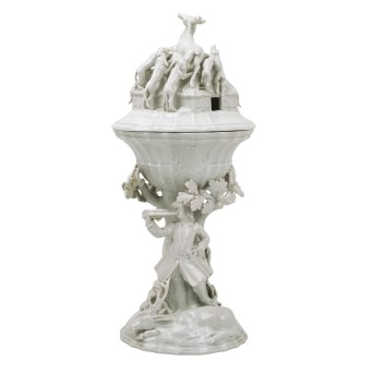 MEISSEN hunting centerpiece, 20th century