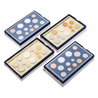 France - 4 x coin sets of 228.96 Francs each year 1986-1988
