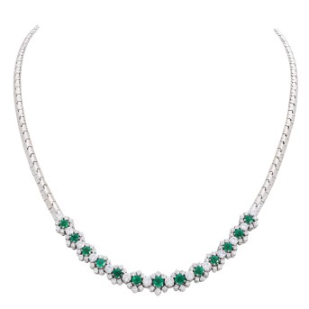 Necklace with emerald flowers surrounded by diamonds