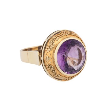 Ring mit Amethyst,