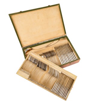 PASSAU 'Biedermeier Silber-Aussteuerbesteck' 13-lötigem Silber, 1850-1860